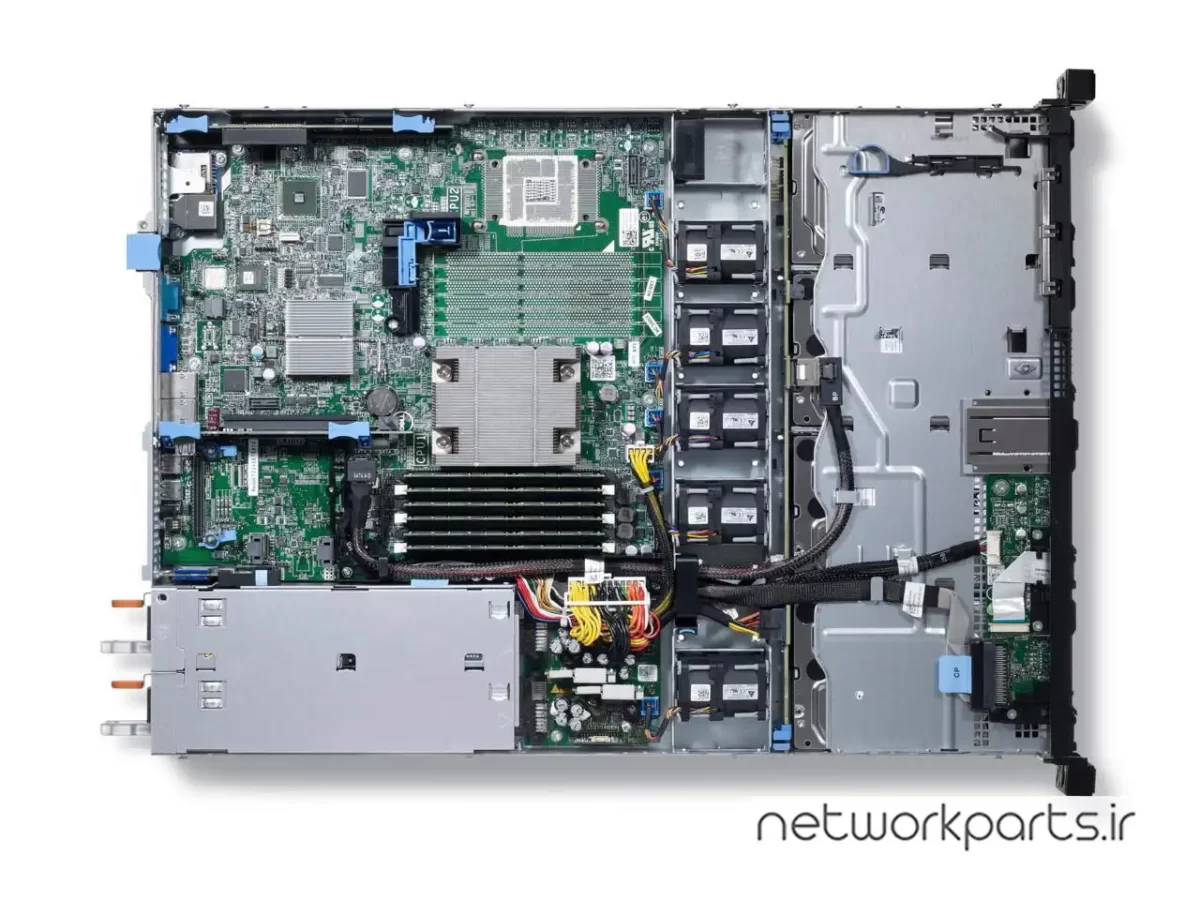 سرور رک دل (DELL) سری PowerEdge مدل R320 دارای 1 پردازنده مدل E5-2407 سوکت LGA1356 بهمراه 4 هارد درایو 300GB و حافظه رم 4GB با فرم فاکتور 1U